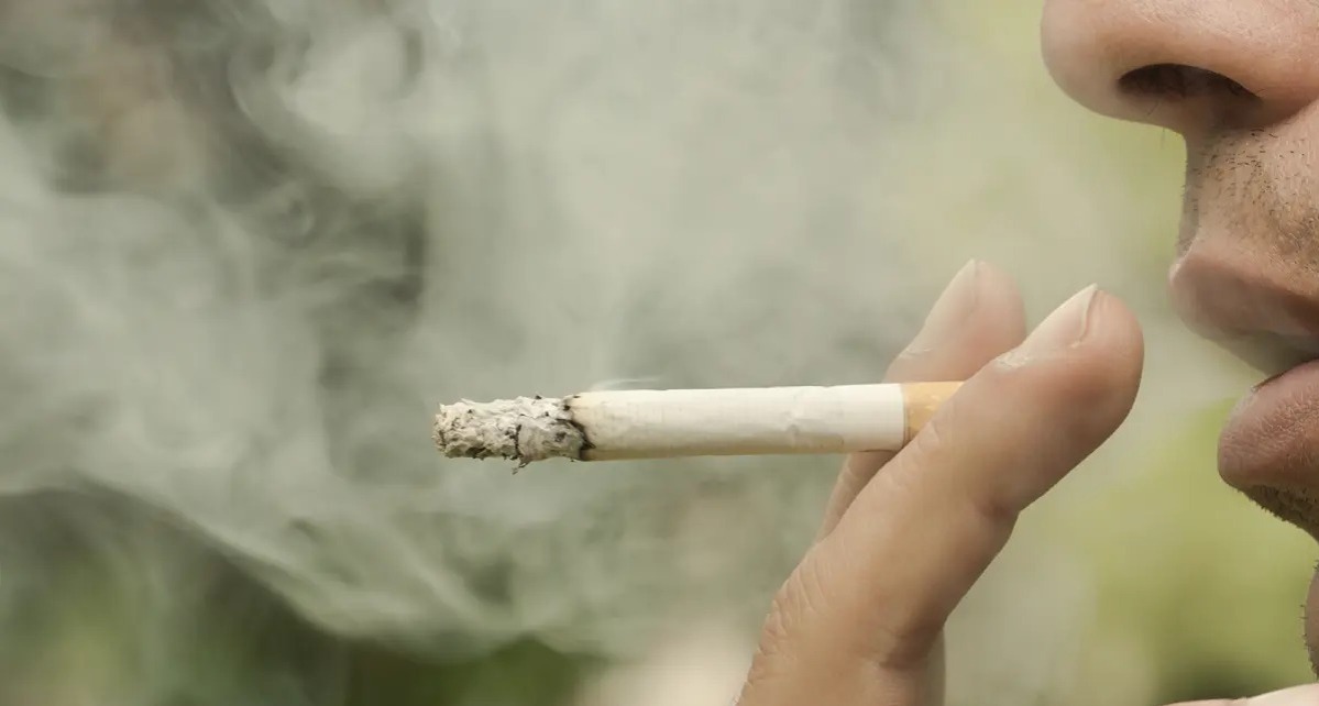 On World No Tobacco Day, it emphasizes the importance of reducing passive smoking