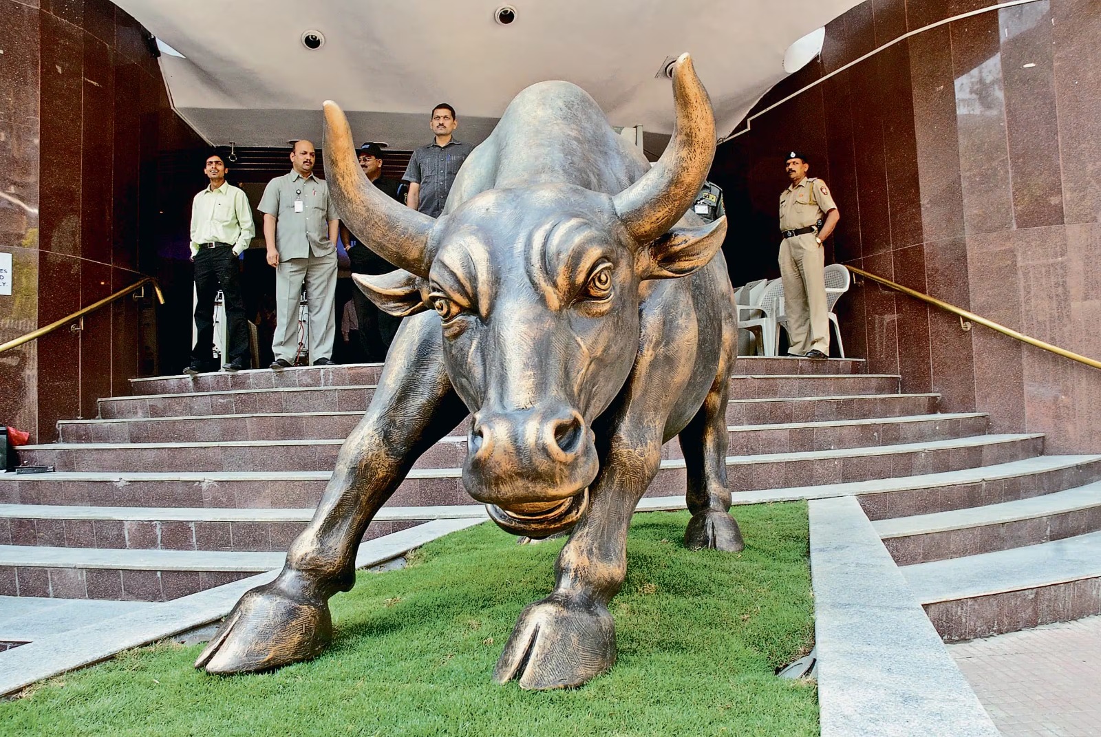 Ashish Kacholia portfolio stock Balu Forge crashed 10% after a spurt in volume