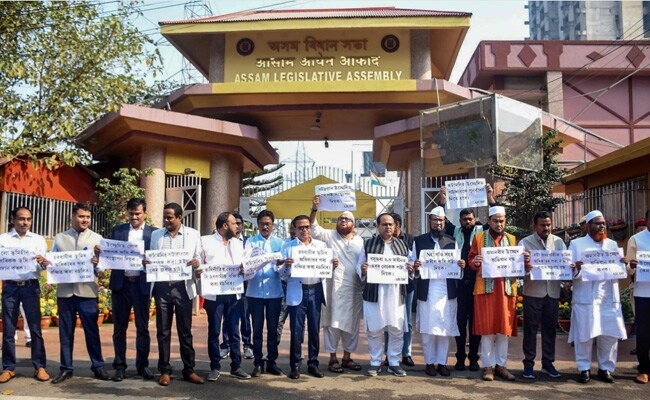 All India United Democratic Front Walks Out of Assam Legislative Assembly Over CM’s ‘Miya’ Remarks